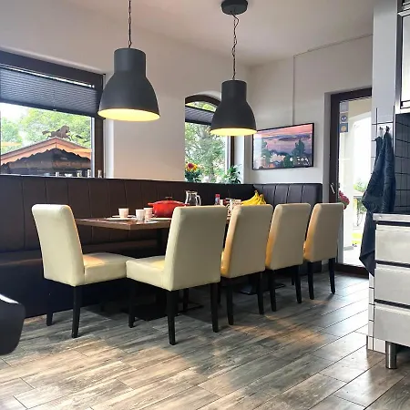 Haus Bernhard Apartman *